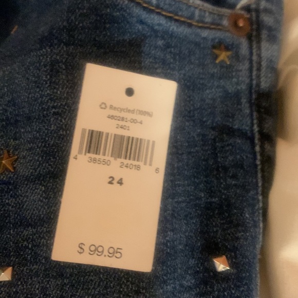 NWT Gap Women’s Best Girlfriend Jeans with Stars and Jewel Detail - Picture 6 of 6